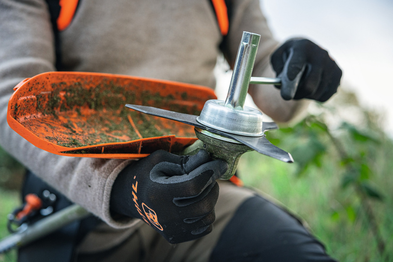 STIHL FSA 200 – kosa akumulatorowa, PC 28-2