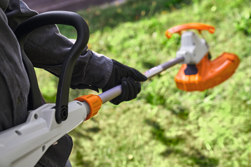 STIHL FSA 50 Podkaszarka, z akumulatorem AK 10 i ładowarką AL 101