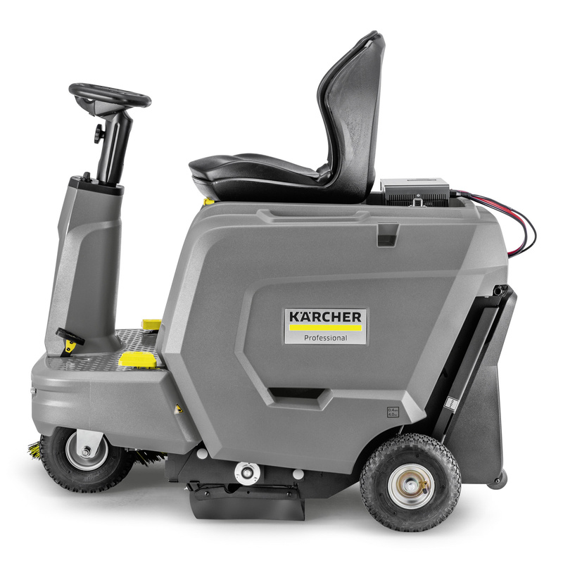 KARCHER Zamiatarka z trakcją KM 85/50 R Bp Pack 80Ah Li+FC