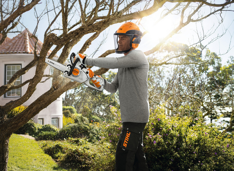 STIHL MS 151 C-E – pilarka spalinowa, prowadnica 30 cm