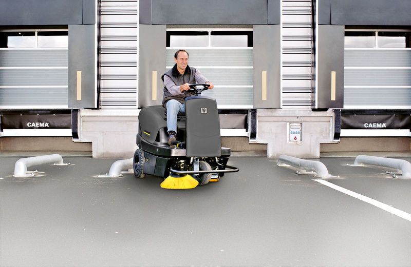 Karcher zamiatarka z fotelem KM 100/100 R G