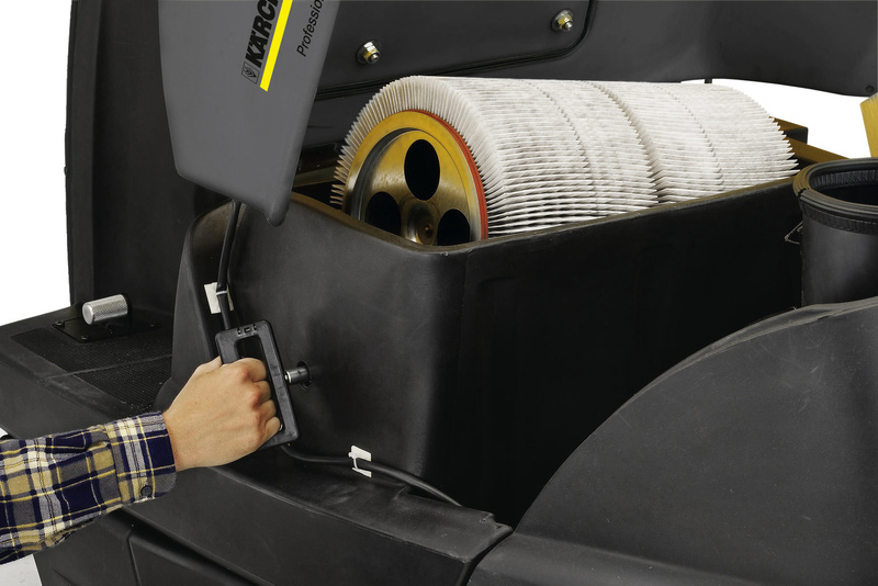 Karcher KM 100/100 R Bp - zamiatarka z fotelem akumulatorowa