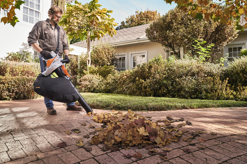 STIHL SHA 56, Odkurzacz do liści zestaw z AK 20 i AL 101
