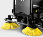Karcher zamiatarka z fotelem KM 100/100 R D