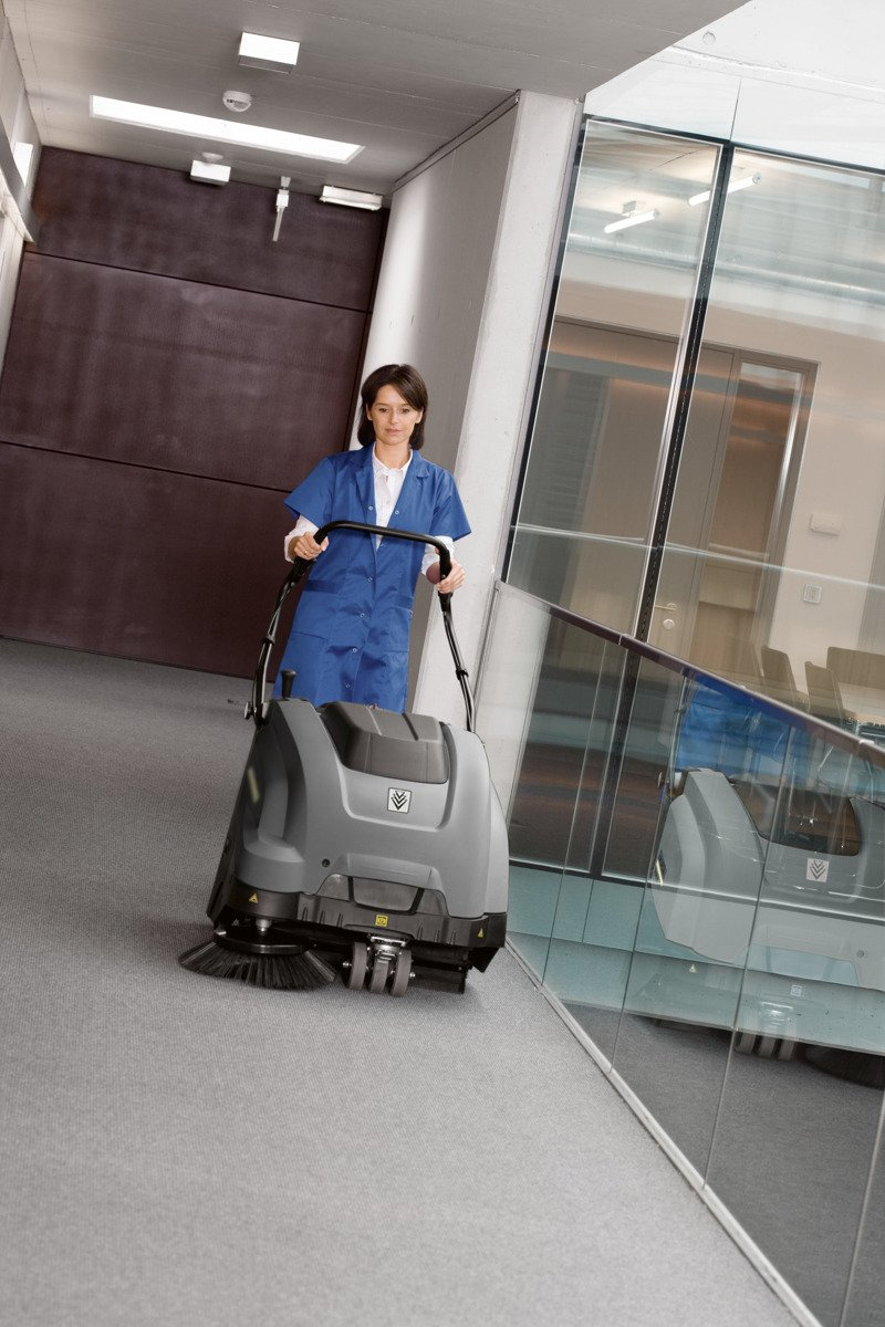 Karcher Zamiatarka KM 75/40 W Bp - bezpyłowe zamiatanie