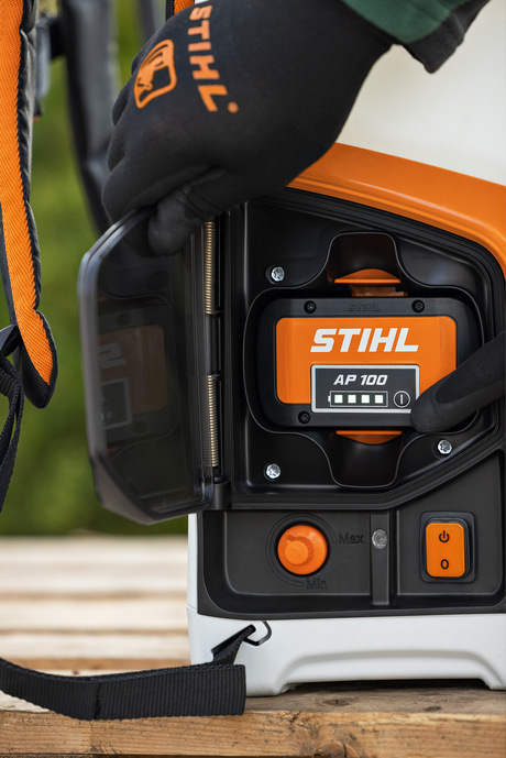 STIHL SGA 85 – opryskiwacz akumulatorowy, pojemność 17 l