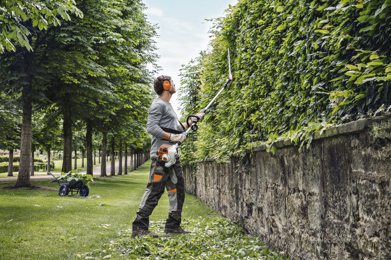 STIHL HL 94 C-E  - nożyce do żywopłotów [Moc 1,2 KM dł. listwy tnącej 60 cm - na wysięgniku
