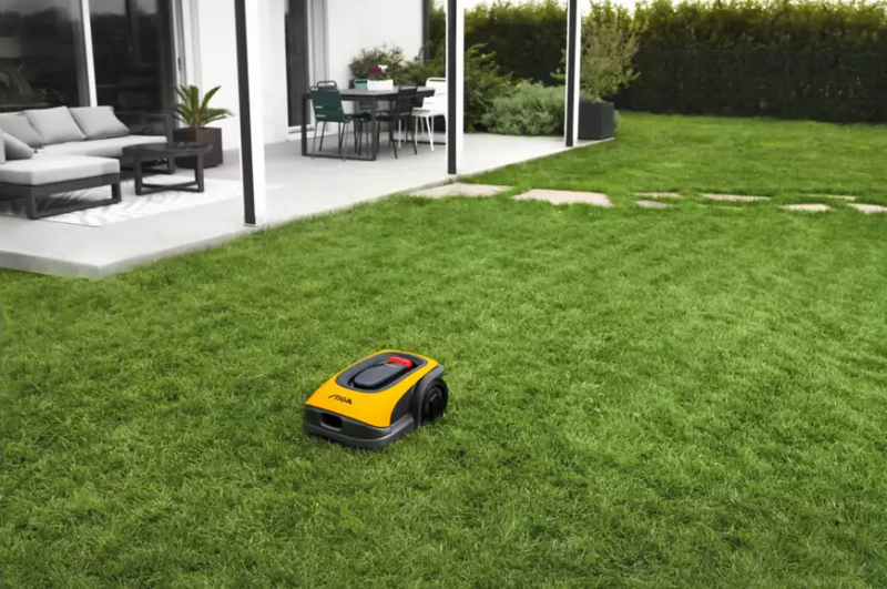 STIGA A 1000 – robot koszący autonomiczny