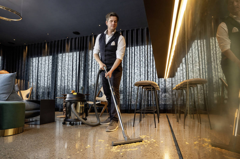 ODKURZACZ UNIWERSALNY 1380W NT 27/1 Me KARCHER