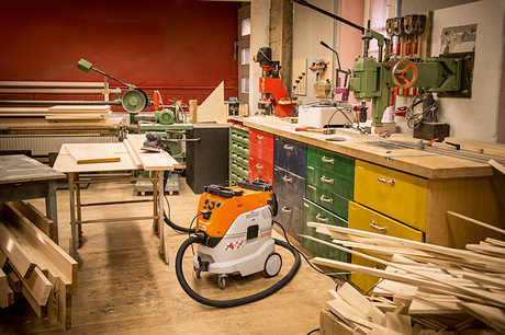 Stihl Odkurzacz przemysłowy SE 133 ME - bezpieczeństwo i higiena pracy